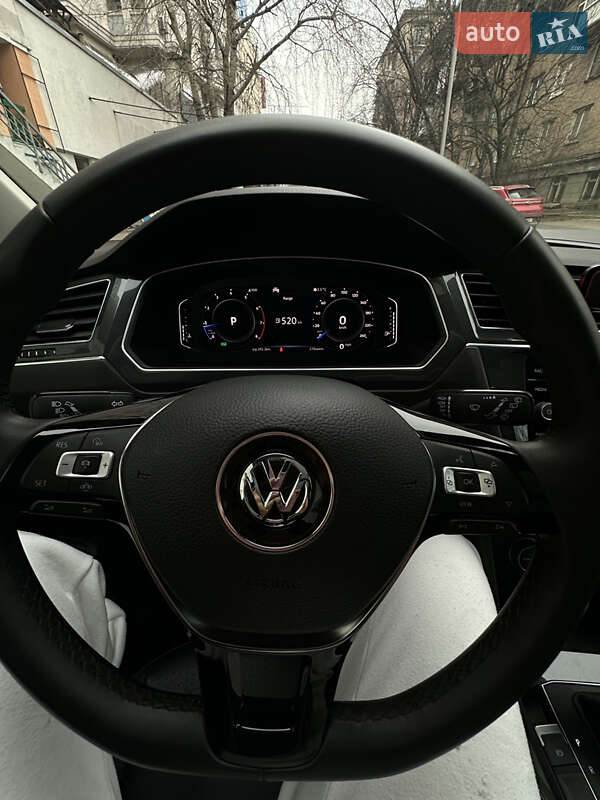Внедорожник / Кроссовер Volkswagen Tiguan 2020 в Киеве фото 16 Внедорожник / Кроссовер Volkswagen Tiguan 2020 в Киеве