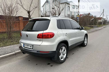 Позашляховик / Кросовер Volkswagen Tiguan 2012 в Хмельницькому