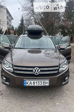 Внедорожник / Кроссовер Volkswagen Tiguan 2012 в Знаменке