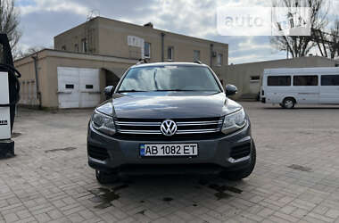 Позашляховик / Кросовер Volkswagen Tiguan 2015 в Запоріжжі