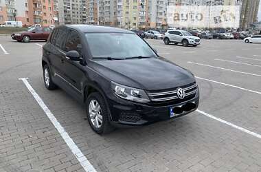 Внедорожник / Кроссовер Volkswagen Tiguan 2012 в Чернигове