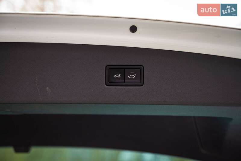 Внедорожник / Кроссовер Volkswagen Tiguan 2018 в Тернополе