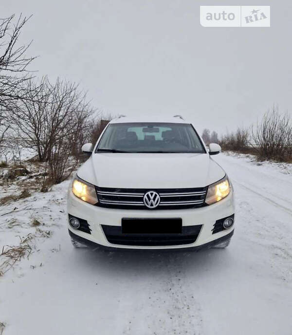 Внедорожник / Кроссовер Volkswagen Tiguan 2013 в Перемышлянах