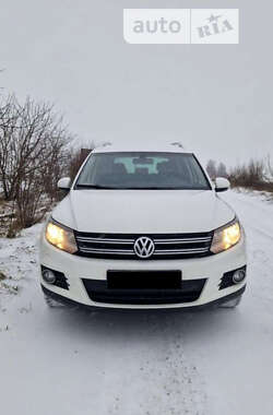 Внедорожник / Кроссовер Volkswagen Tiguan 2013 в Перемышлянах