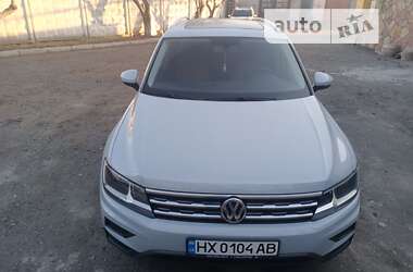 Позашляховик / Кросовер Volkswagen Tiguan 2018 в Хмельницькому