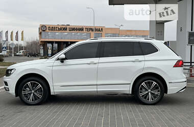 Позашляховик / Кросовер Volkswagen Tiguan 2018 в Одесі