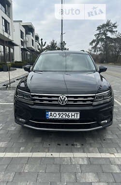 Внедорожник / Кроссовер Volkswagen Tiguan 2018 в Ужгороде