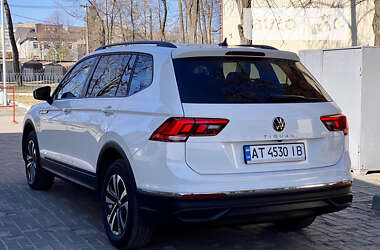 Внедорожник / Кроссовер Volkswagen Tiguan 2021 в Днепре