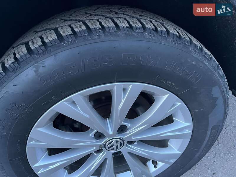 Позашляховик / Кросовер Volkswagen Tiguan 2018 в Харкові