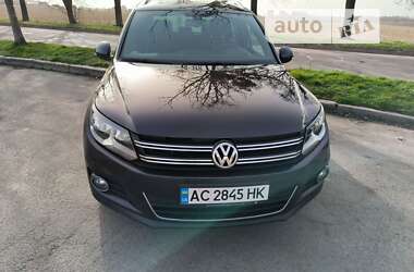 Позашляховик / Кросовер Volkswagen Tiguan 2015 в Володимир-Волинському