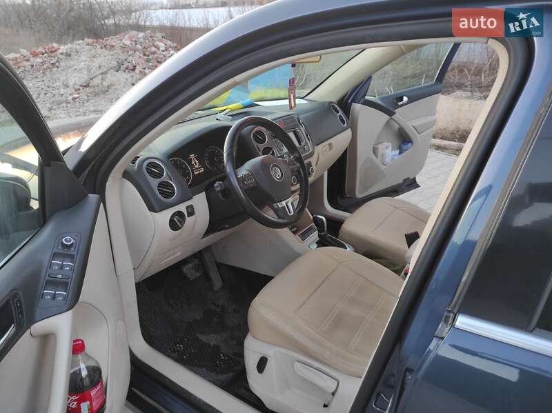 Позашляховик / Кросовер Volkswagen Tiguan 2010 в Тернополі