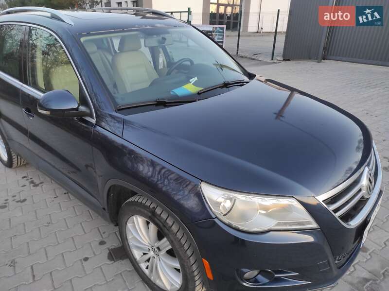 Позашляховик / Кросовер Volkswagen Tiguan 2010 в Тернополі
