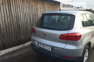 Внедорожник / Кроссовер Volkswagen Tiguan 2013 в Новгород-Северском