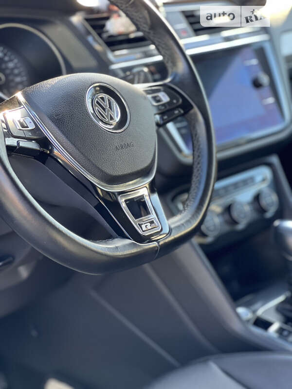 Внедорожник / Кроссовер Volkswagen Tiguan 2018 в Кривом Роге