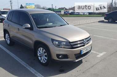 Внедорожник / Кроссовер Volkswagen Tiguan 2011 в Софиевской Борщаговке