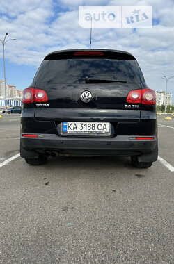 Внедорожник / Кроссовер Volkswagen Tiguan 2009 в Киеве