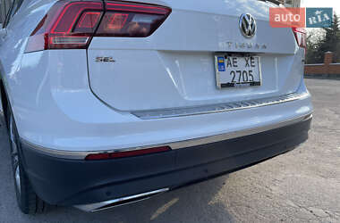 Позашляховик / Кросовер Volkswagen Tiguan 2019 в 
