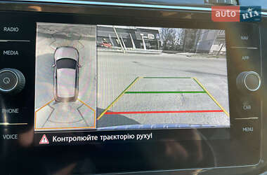 Позашляховик / Кросовер Volkswagen Tiguan 2019 в 