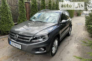 Внедорожник / Кроссовер Volkswagen Tiguan 2015 в Киеве