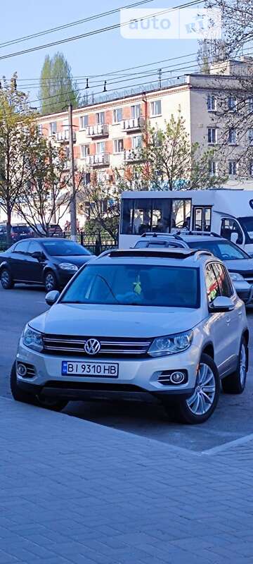 Внедорожник / Кроссовер Volkswagen Tiguan 2012 в Кременчуге
