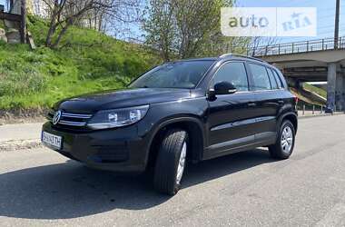 Позашляховик / Кросовер Volkswagen Tiguan 2016 в Одесі