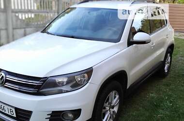 Внедорожник / Кроссовер Volkswagen Tiguan 2015 в Львове