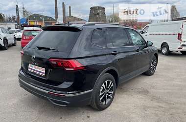 Внедорожник / Кроссовер Volkswagen Tiguan 2023 в Киеве