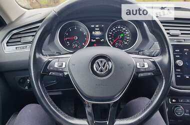 Внедорожник / Кроссовер Volkswagen Tiguan 2018 в Дубно