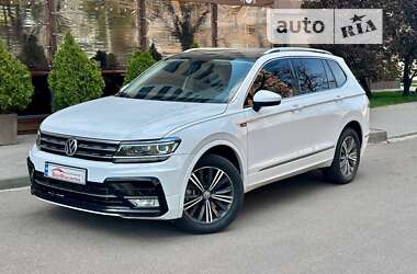 Внедорожник / Кроссовер Volkswagen Tiguan 2019 в Одессе