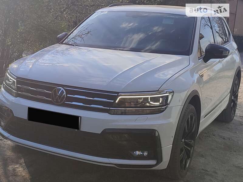 Внедорожник / Кроссовер Volkswagen Tiguan 2021 в Запорожье