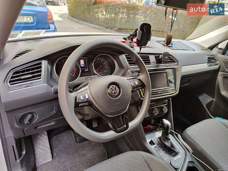 Внедорожник / Кроссовер Volkswagen Tiguan 2018 в Киеве