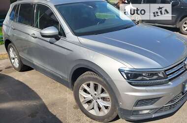 Внедорожник / Кроссовер Volkswagen Tiguan 2019 в Киеве