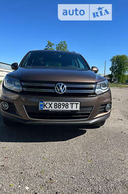 Внедорожник / Кроссовер Volkswagen Tiguan 2014 в Лозовой