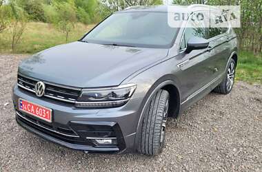 Позашляховик / Кросовер Volkswagen Tiguan 2018 в Львові