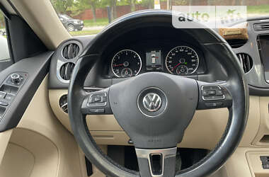 Позашляховик / Кросовер Volkswagen Tiguan 2011 в Дніпрі