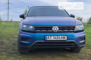 Внедорожник / Кроссовер Volkswagen Tiguan 2019 в Ивано-Франковске