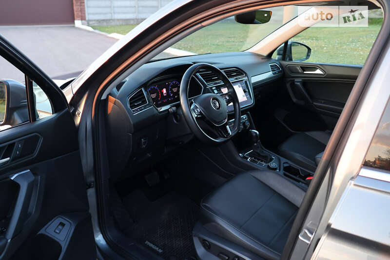 Позашляховик / Кросовер Volkswagen Tiguan 2019 в Рівному