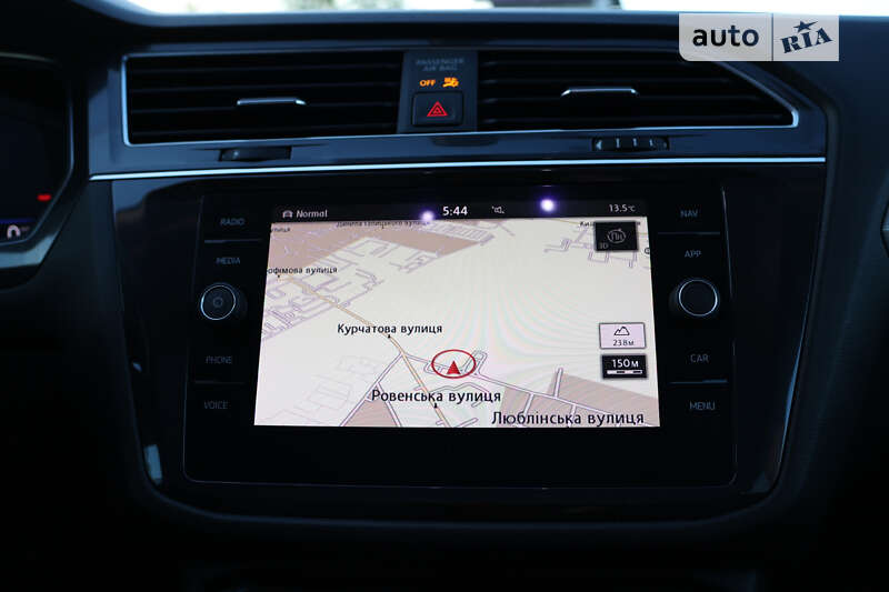 Позашляховик / Кросовер Volkswagen Tiguan 2019 в Рівному