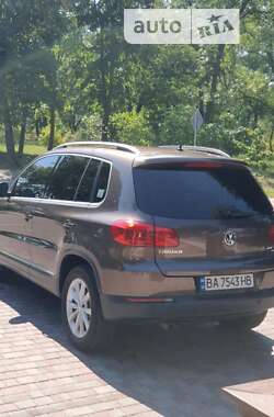 Внедорожник / Кроссовер Volkswagen Tiguan 2014 в Кропивницком