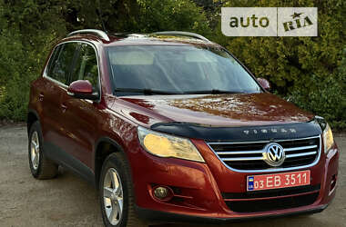 Внедорожник / Кроссовер Volkswagen Tiguan 2010 в Ивано-Франковске