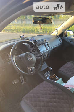 Позашляховик / Кросовер Volkswagen Tiguan 2013 в Білгороді-Дністровському