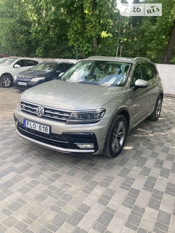 Внедорожник / Кроссовер Volkswagen Tiguan 2017 в Кропивницком