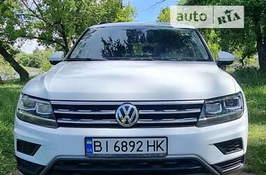 Внедорожник / Кроссовер Volkswagen Tiguan 2019 в Полтаве