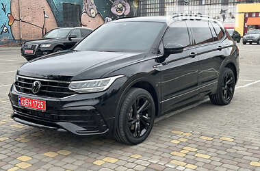 Внедорожник / Кроссовер Volkswagen Tiguan 2023 в Луцке