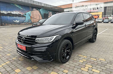 Позашляховик / Кросовер Volkswagen Tiguan 2023 в Луцьку