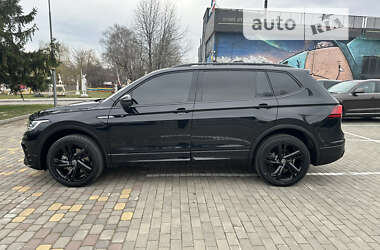 Внедорожник / Кроссовер Volkswagen Tiguan 2023 в Луцке