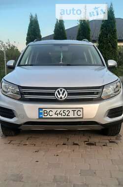 Внедорожник / Кроссовер Volkswagen Tiguan 2015 в Львове