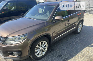 Внедорожник / Кроссовер Volkswagen Tiguan 2014 в Коростышеве