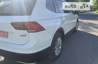 Внедорожник / Кроссовер Volkswagen Tiguan 2018 в Ровно