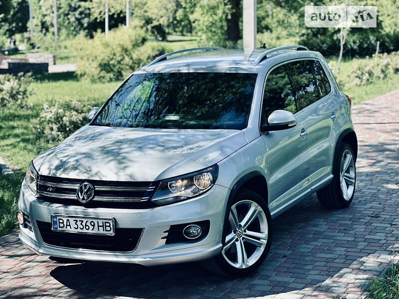 Внедорожник / Кроссовер Volkswagen Tiguan 2016 в Кропивницком